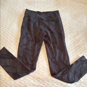 Stylish Gray Patterned Leggings